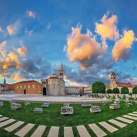 Klimatisierte Am Roemischen Forum Apartman Zadar