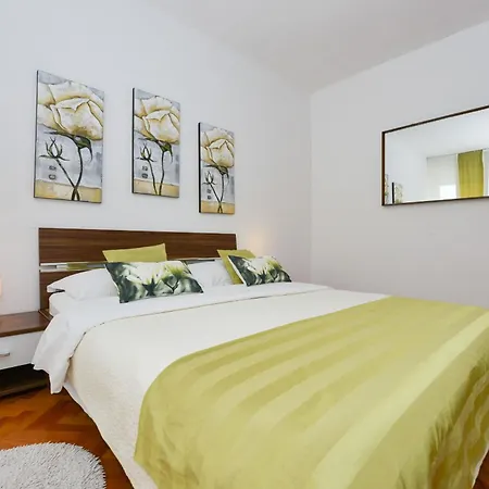 Apartment Klimatisierte Am Roemischen Forum Zadar